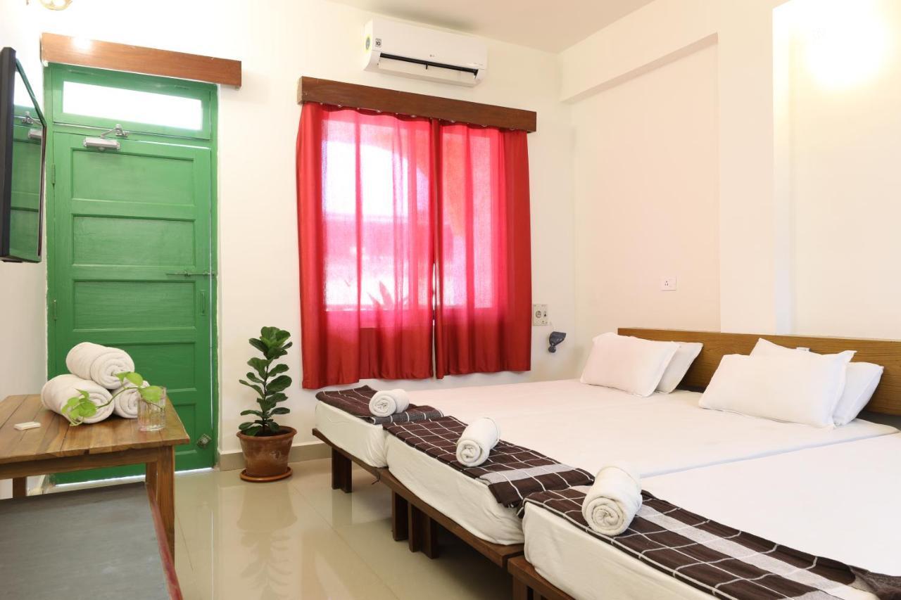 Teles Westend Hotel Marmagao Экстерьер фото